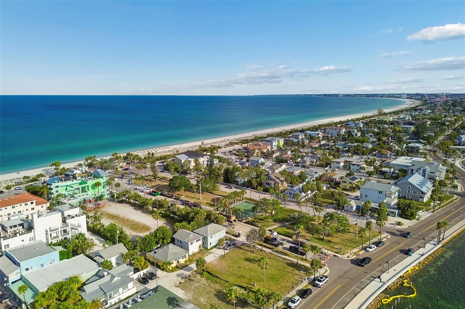 MOREY BEACH - Land