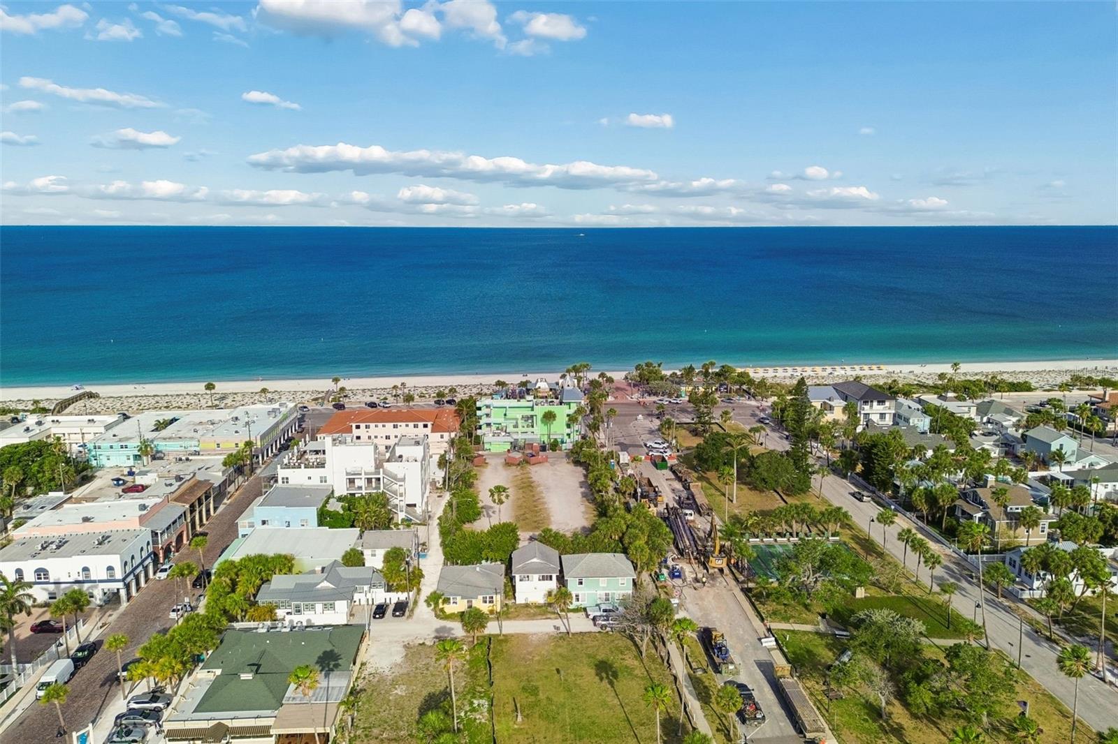 MOREY BEACH - Land