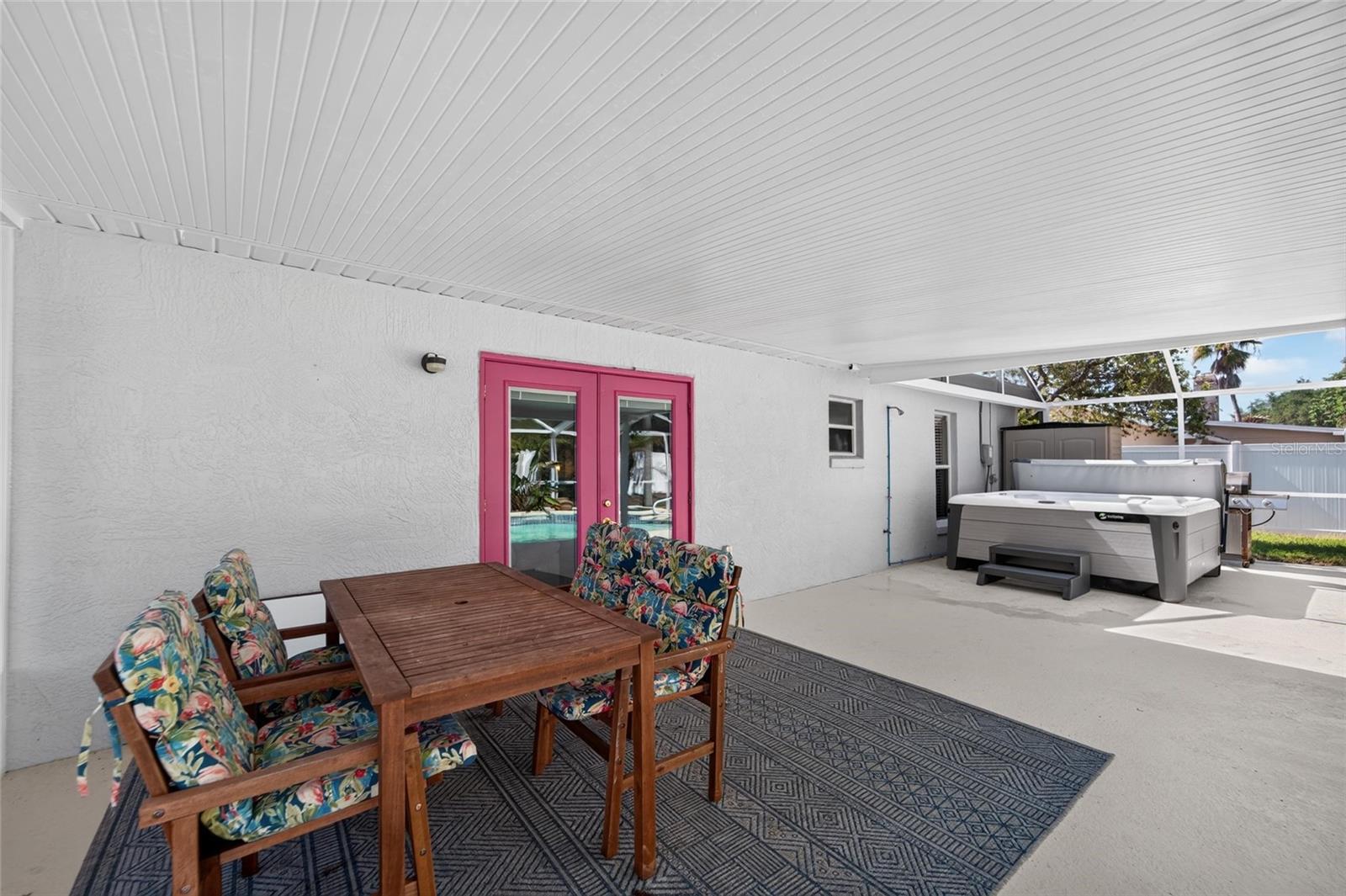 SCOTT LAKE WEST - Residential