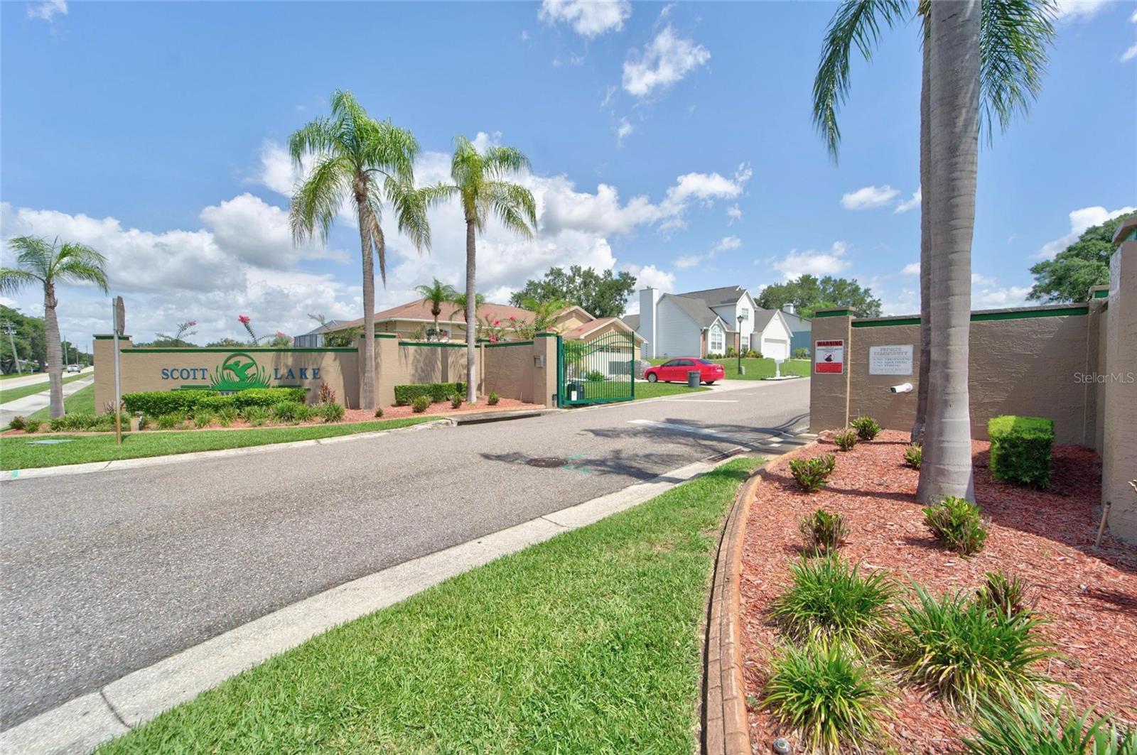 SCOTT LAKE WEST - Residential