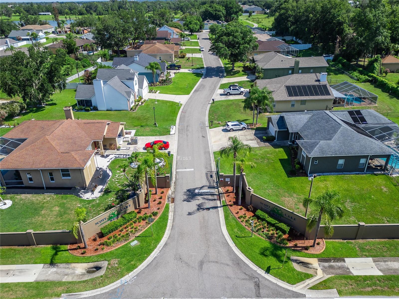 SCOTT LAKE WEST - Residential