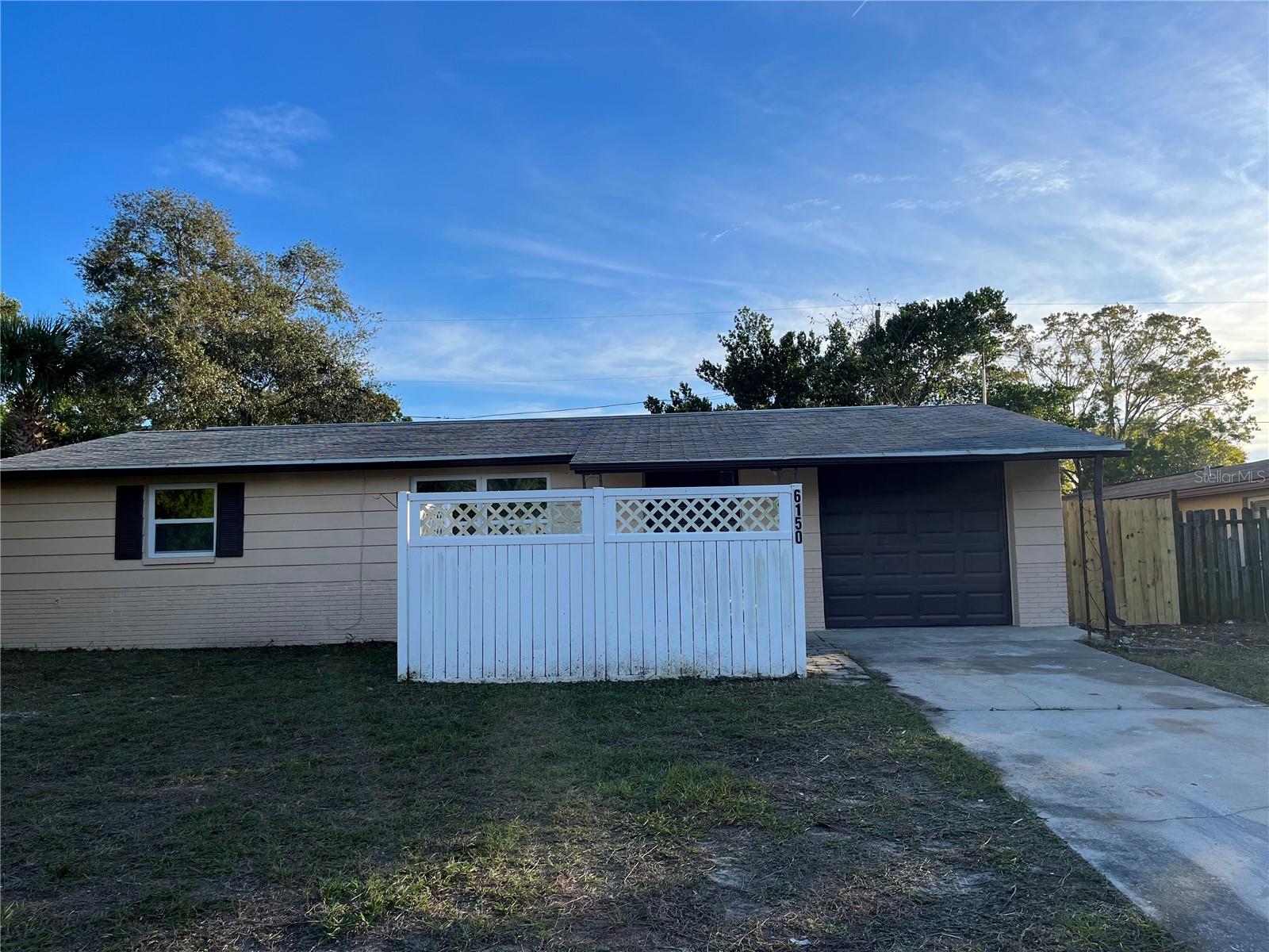 BEAUTIFUL 2 BEDROOM 1 BATHROOM 1 CAR GARAGE HOME IN A QUIET NEW PORT RICHEY AREA VERY CLOSE TO DOWNTOWN NEW PORT RICHEY AND MEASE HOSPITAL. FEATURES TILE FLOORING THROUGH OUT, UPDATED KITCHEN AND BATHROOM, FRESHLY PAINTED. EASY ACCESS TO PORT RICHEY, HOLIDAY AND TARPON SPRINGS.