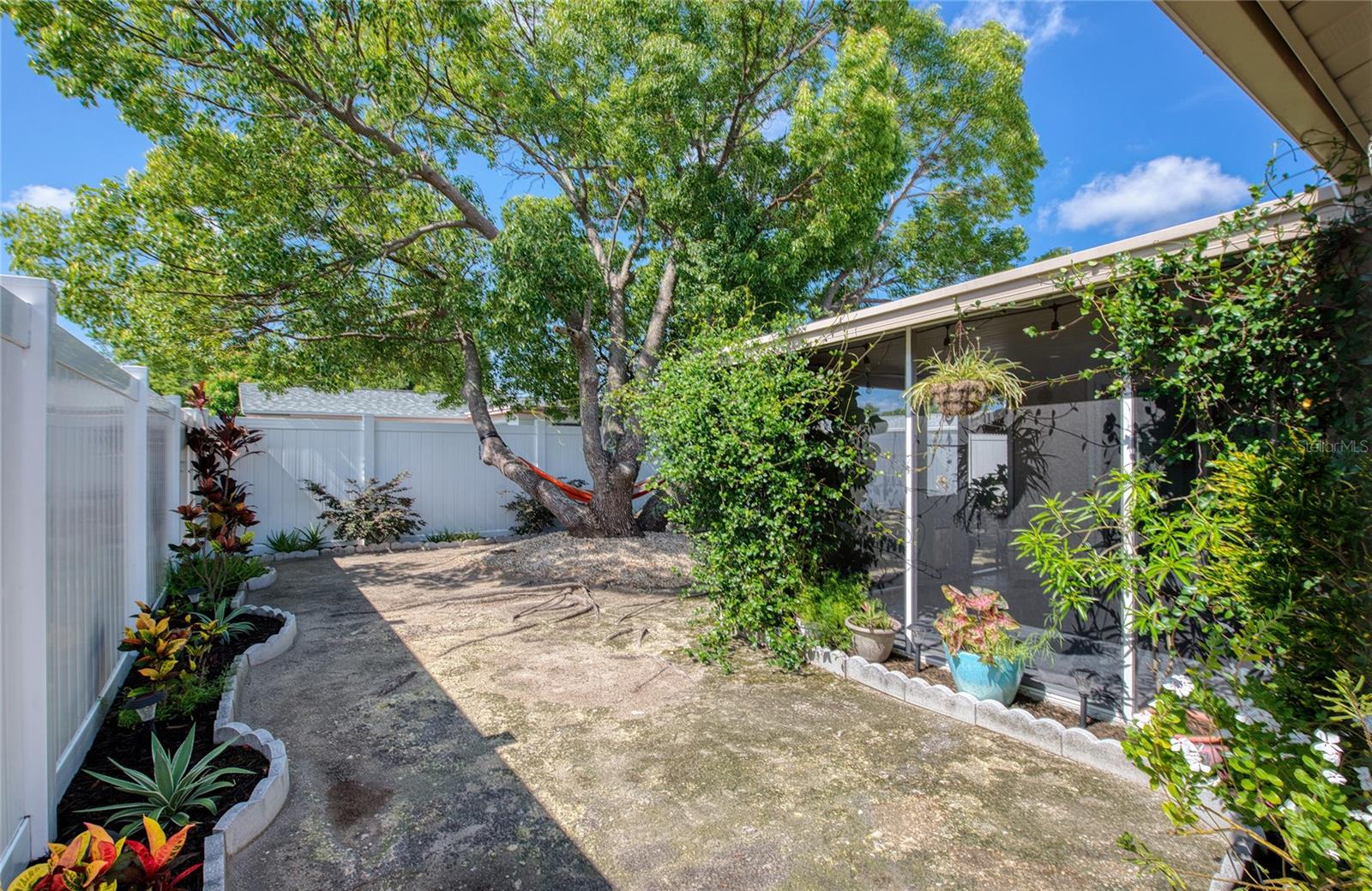 TANGLEWOOD TERRACE - Residential