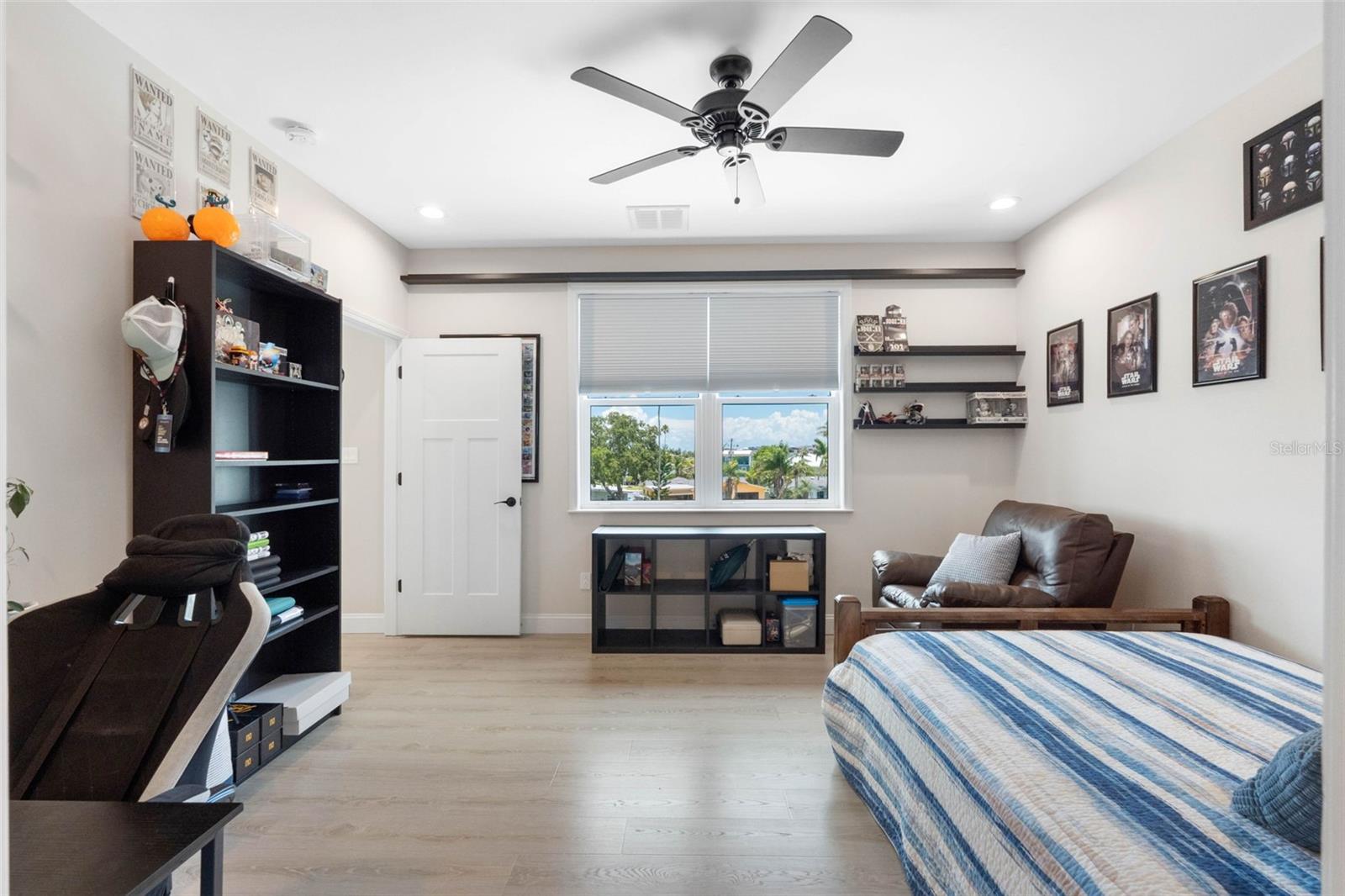 LONE PALM BEACH 3RD ADD - Residential
