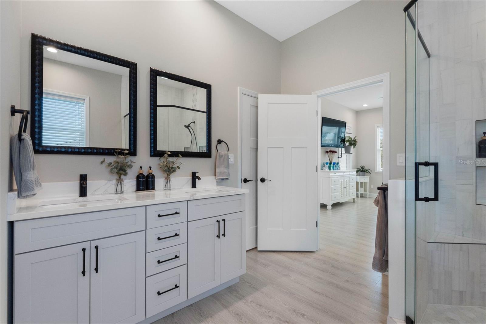 LONE PALM BEACH 3RD ADD - Residential