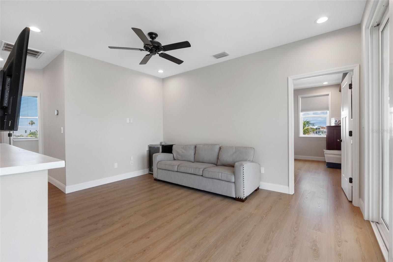 LONE PALM BEACH 3RD ADD - Residential