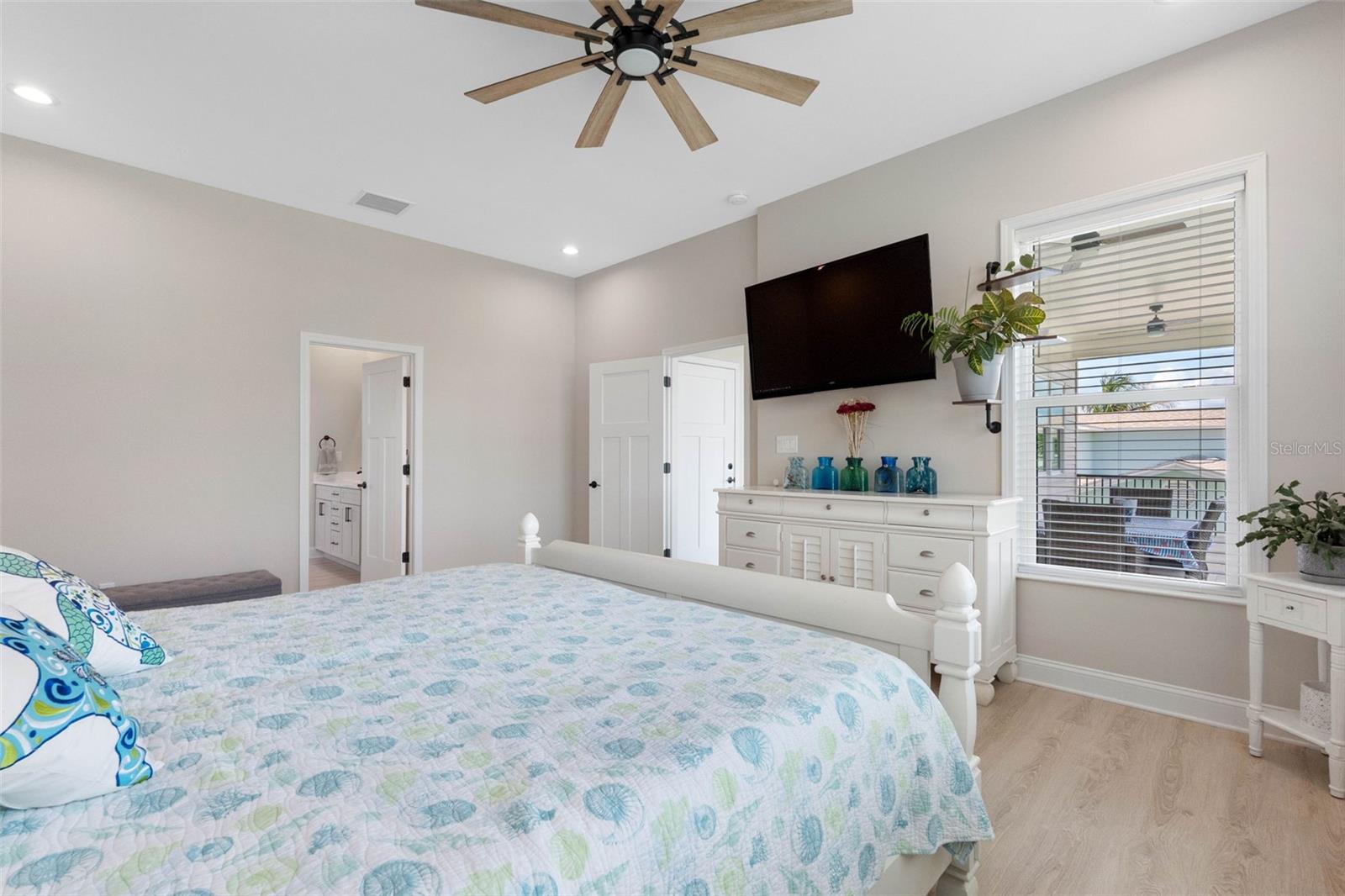 LONE PALM BEACH 3RD ADD - Residential
