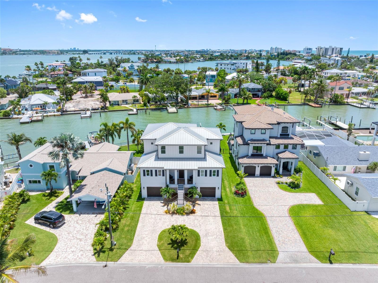 LONE PALM BEACH 3RD ADD - Residential