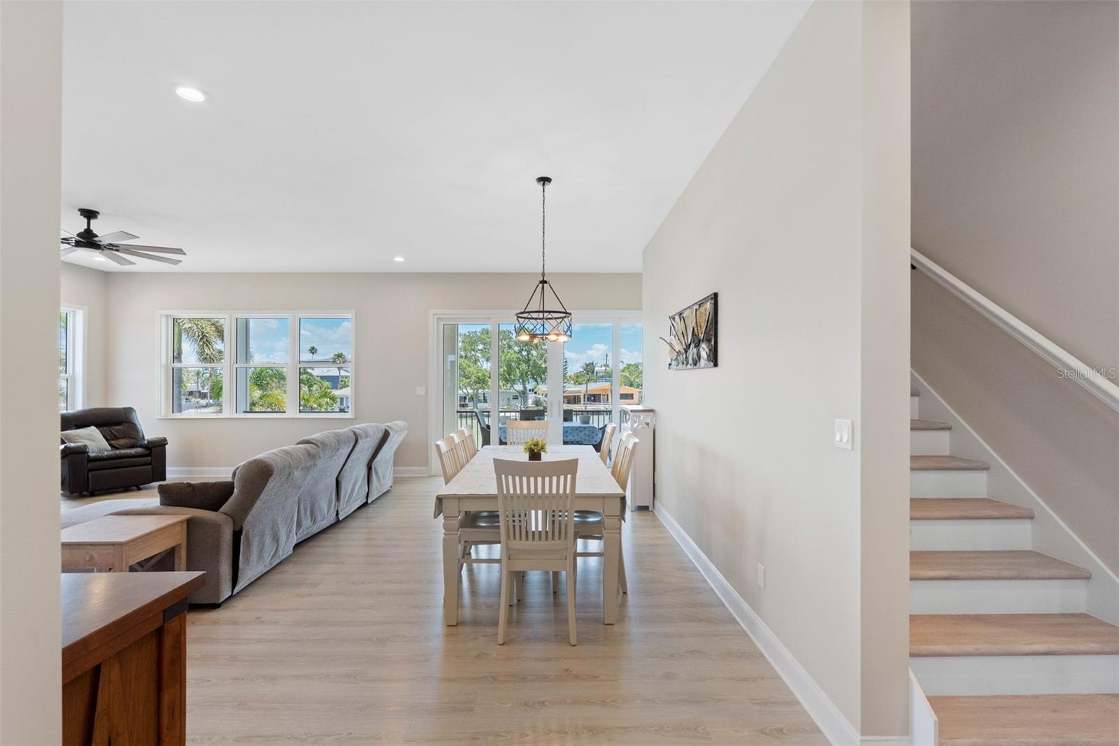 LONE PALM BEACH 3RD ADD - Residential