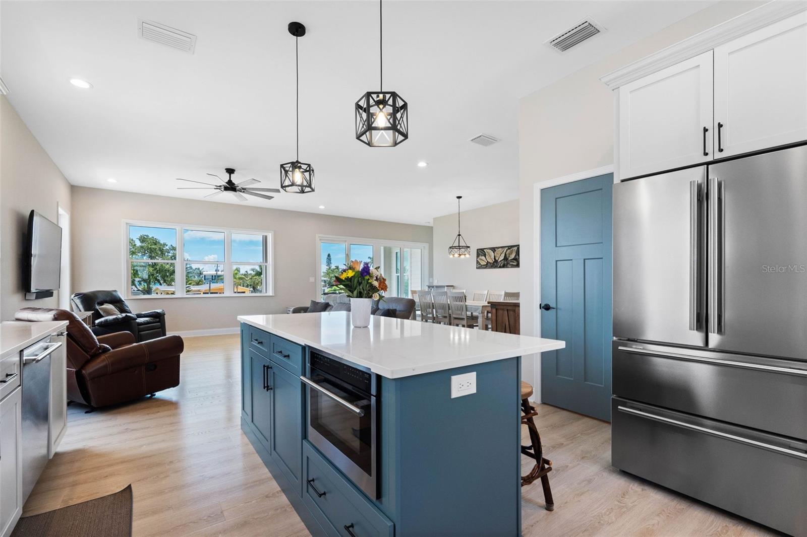 LONE PALM BEACH 3RD ADD - Residential