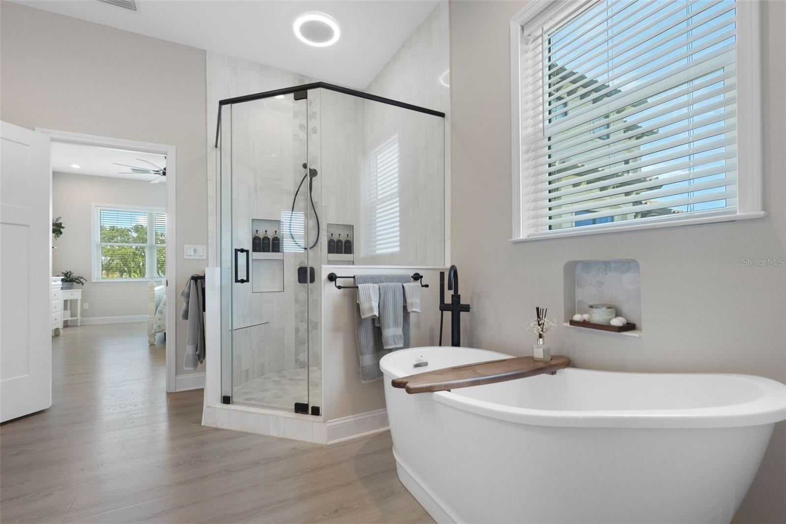 LONE PALM BEACH 3RD ADD - Residential