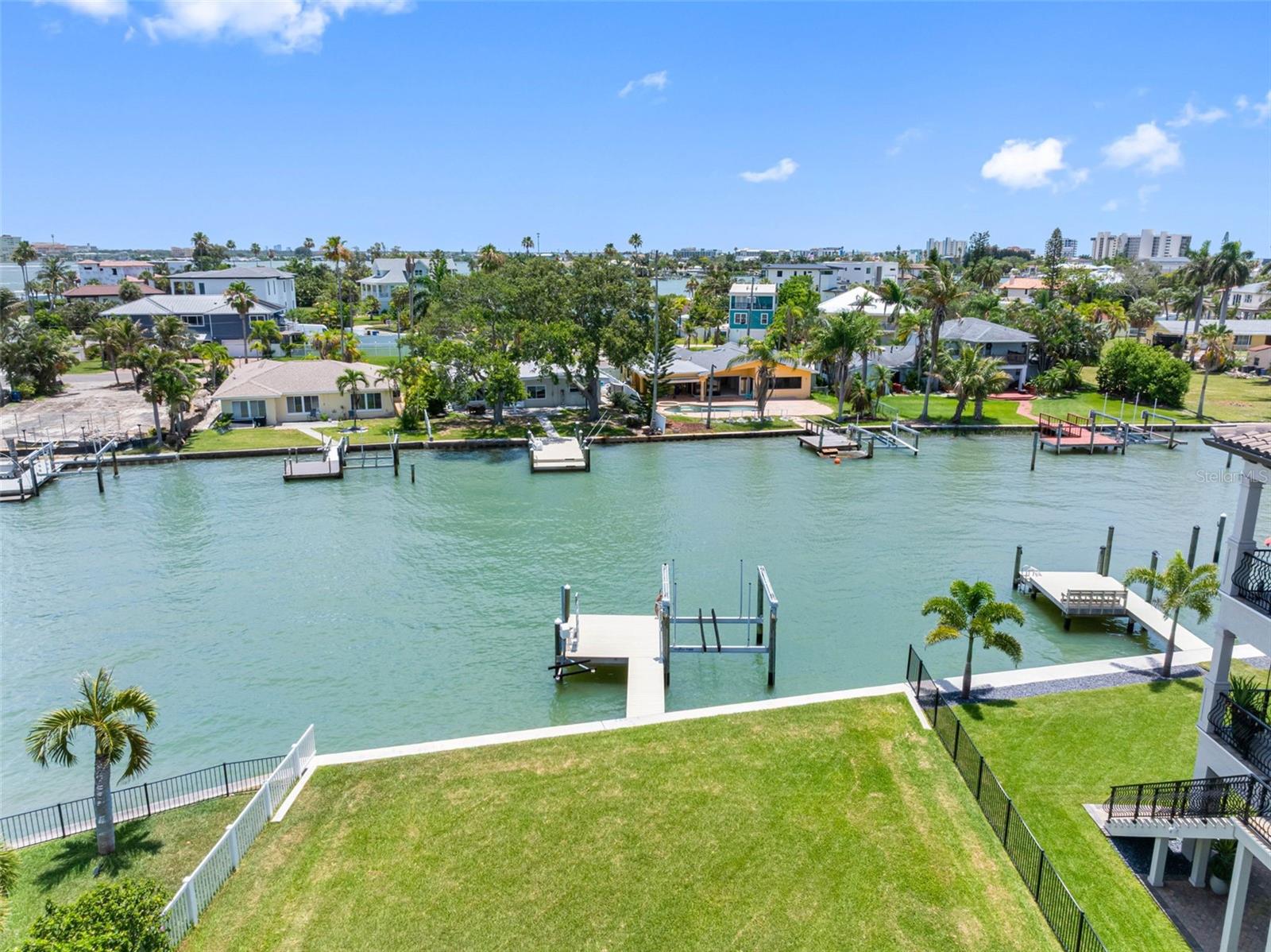 LONE PALM BEACH 3RD ADD - Residential