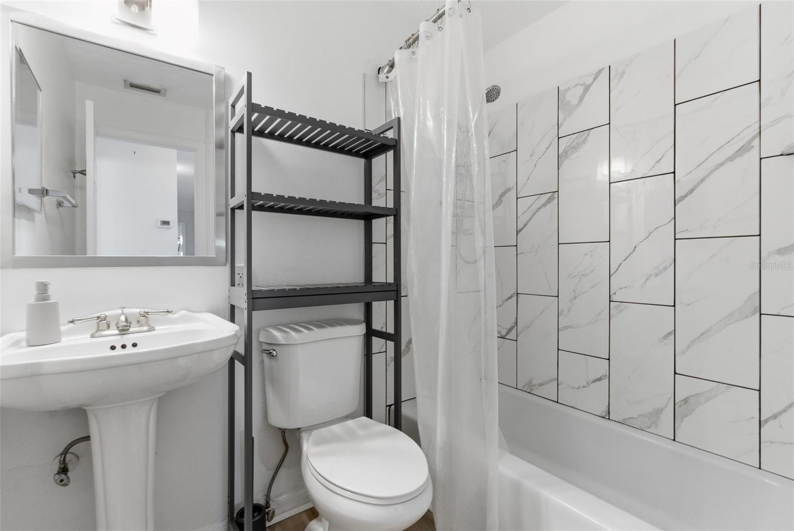MONTICELLO UNIT 1 - Residential Income