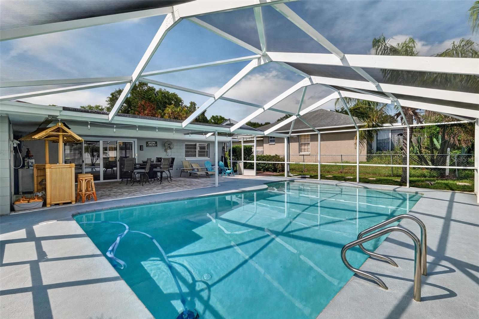 ELOISE WOODS EAST LAKE MARIAM UNIT - Residential