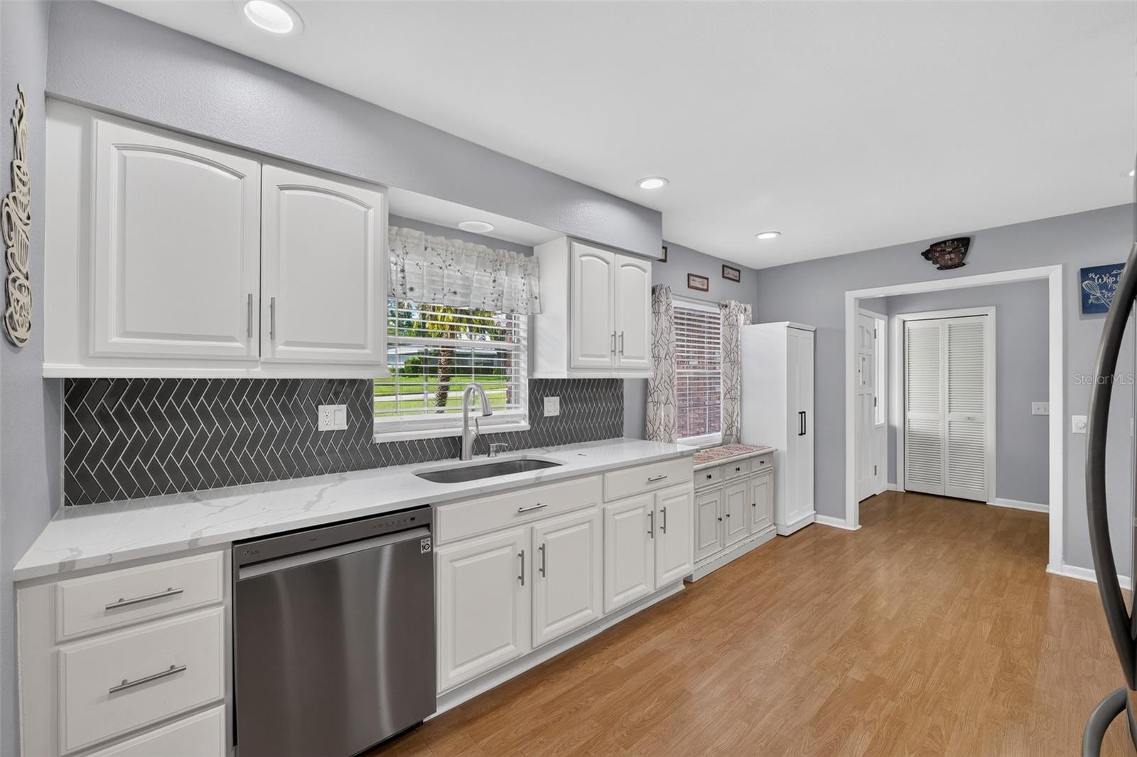 ELOISE WOODS EAST LAKE MARIAM UNIT - Residential