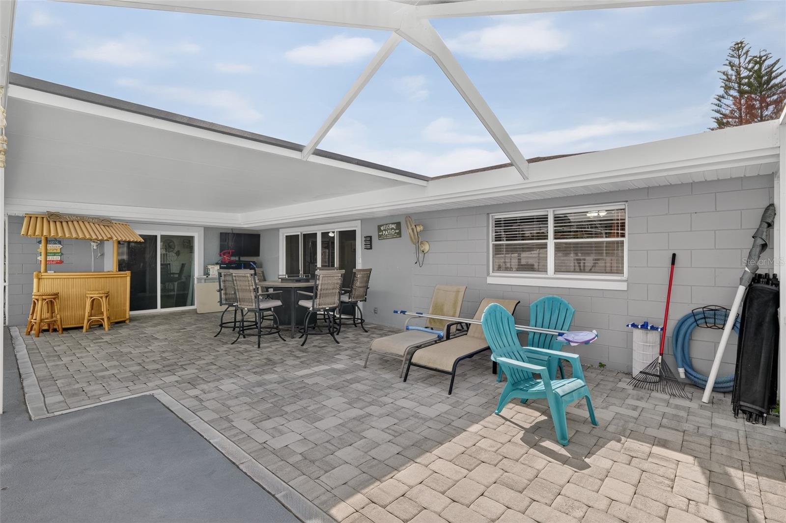 ELOISE WOODS EAST LAKE MARIAM UNIT - Residential