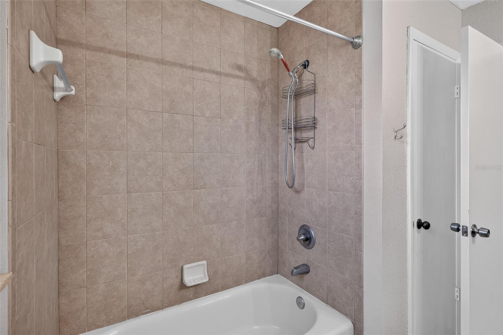 ELOISE WOODS EAST LAKE MARIAM UNIT - Residential