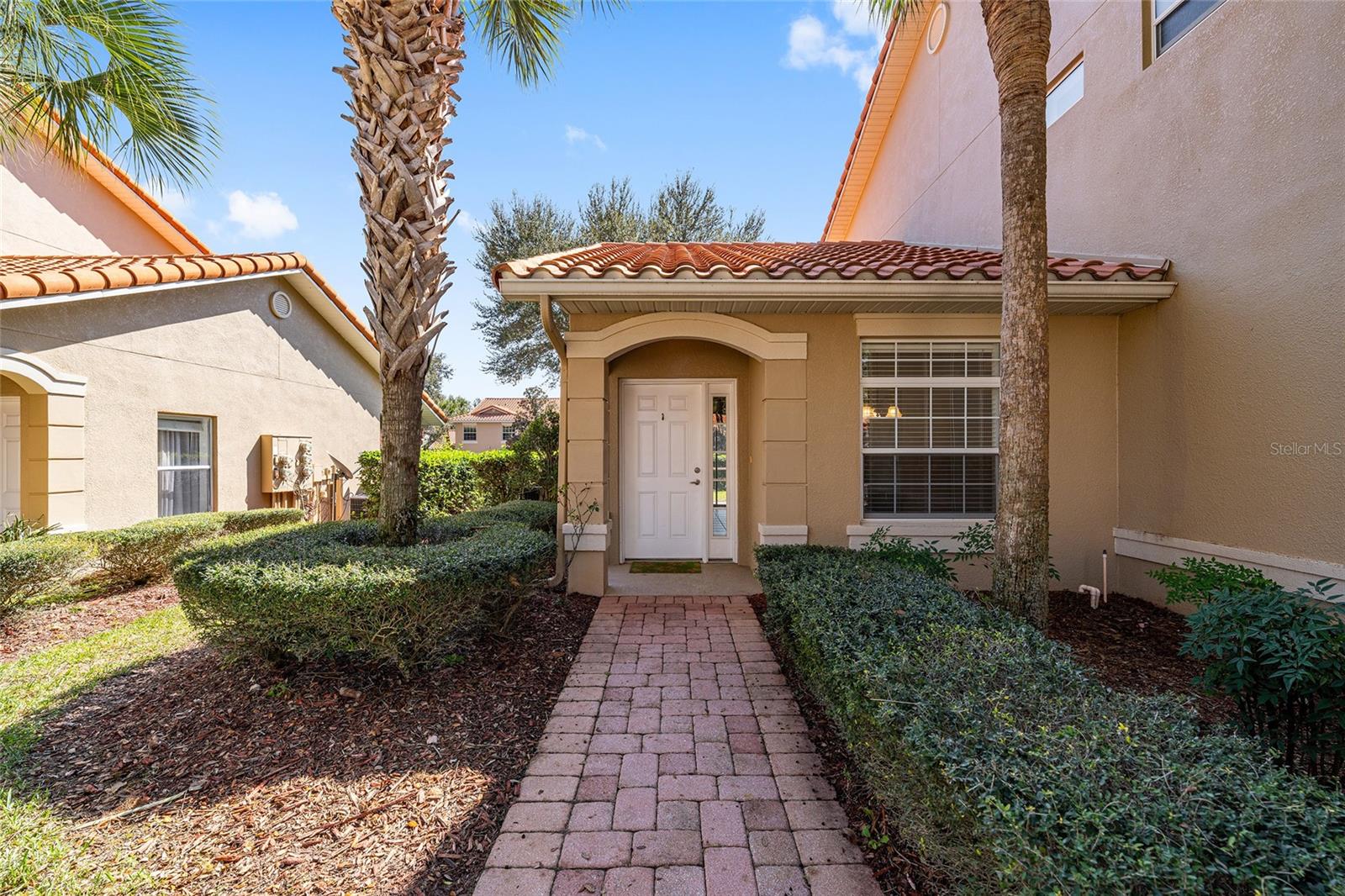 LAKESIDE LANDINGS - Residential