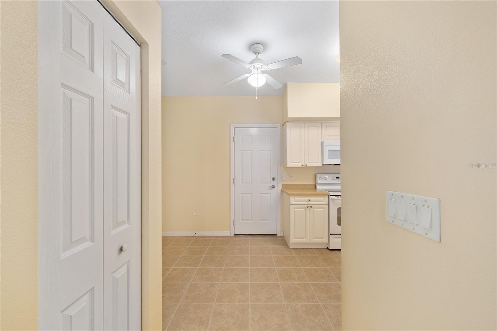 LAKESIDE LANDINGS - Residential