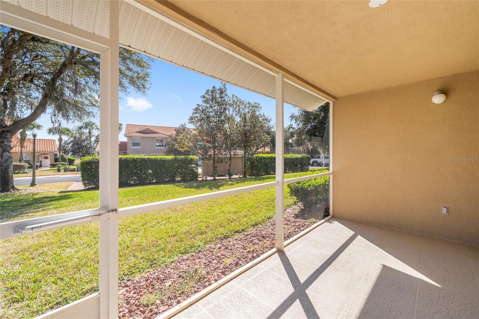 LAKESIDE LANDINGS - Residential