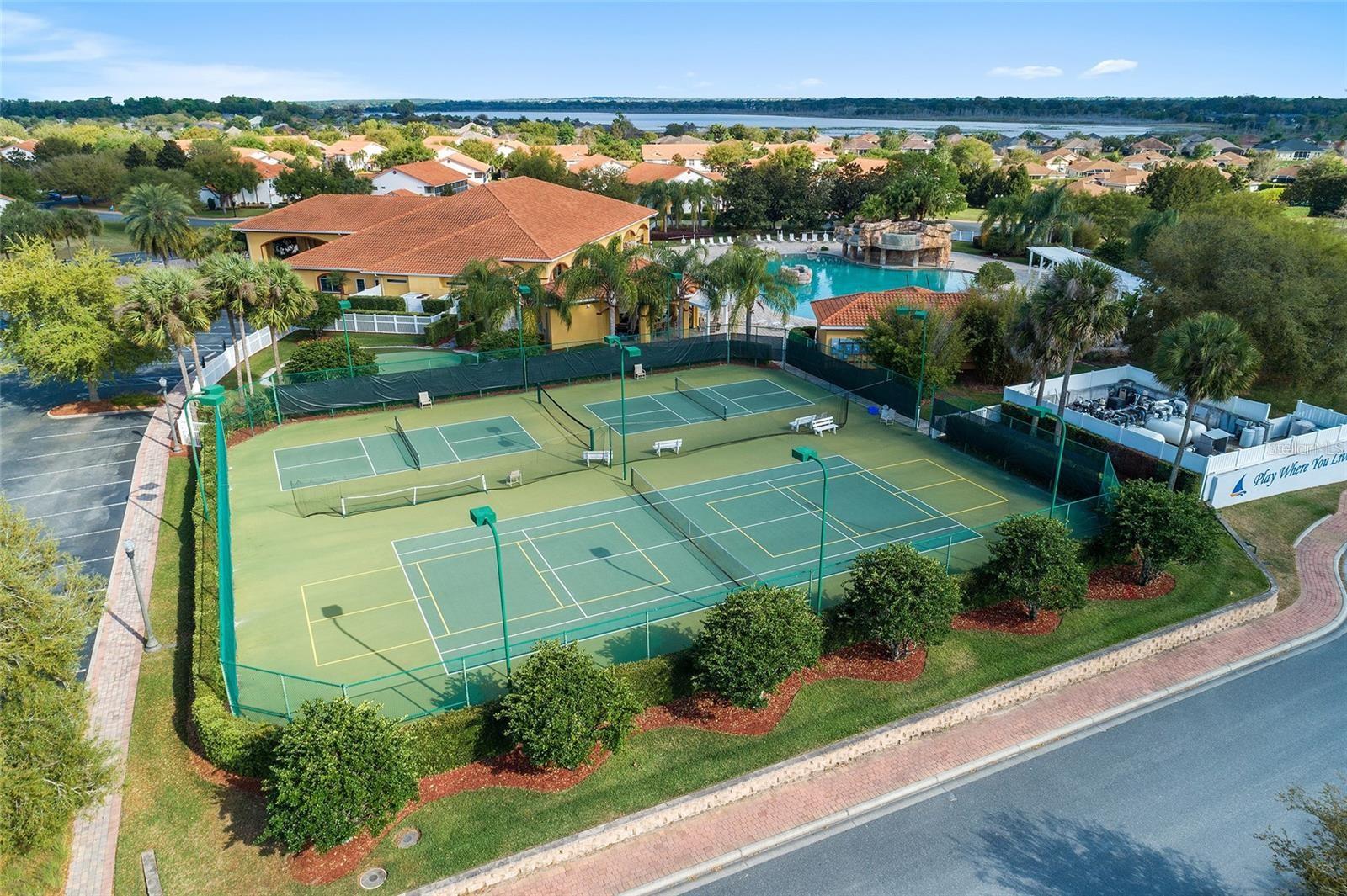 LAKESIDE LANDINGS - Residential