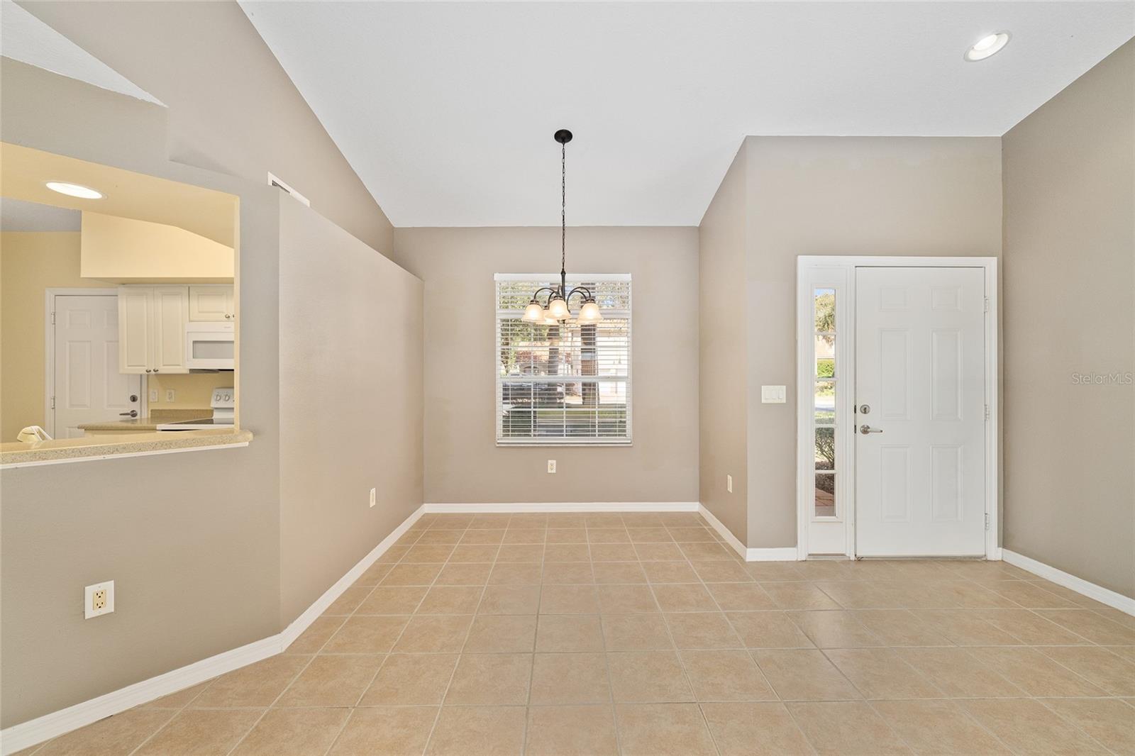 LAKESIDE LANDINGS - Residential