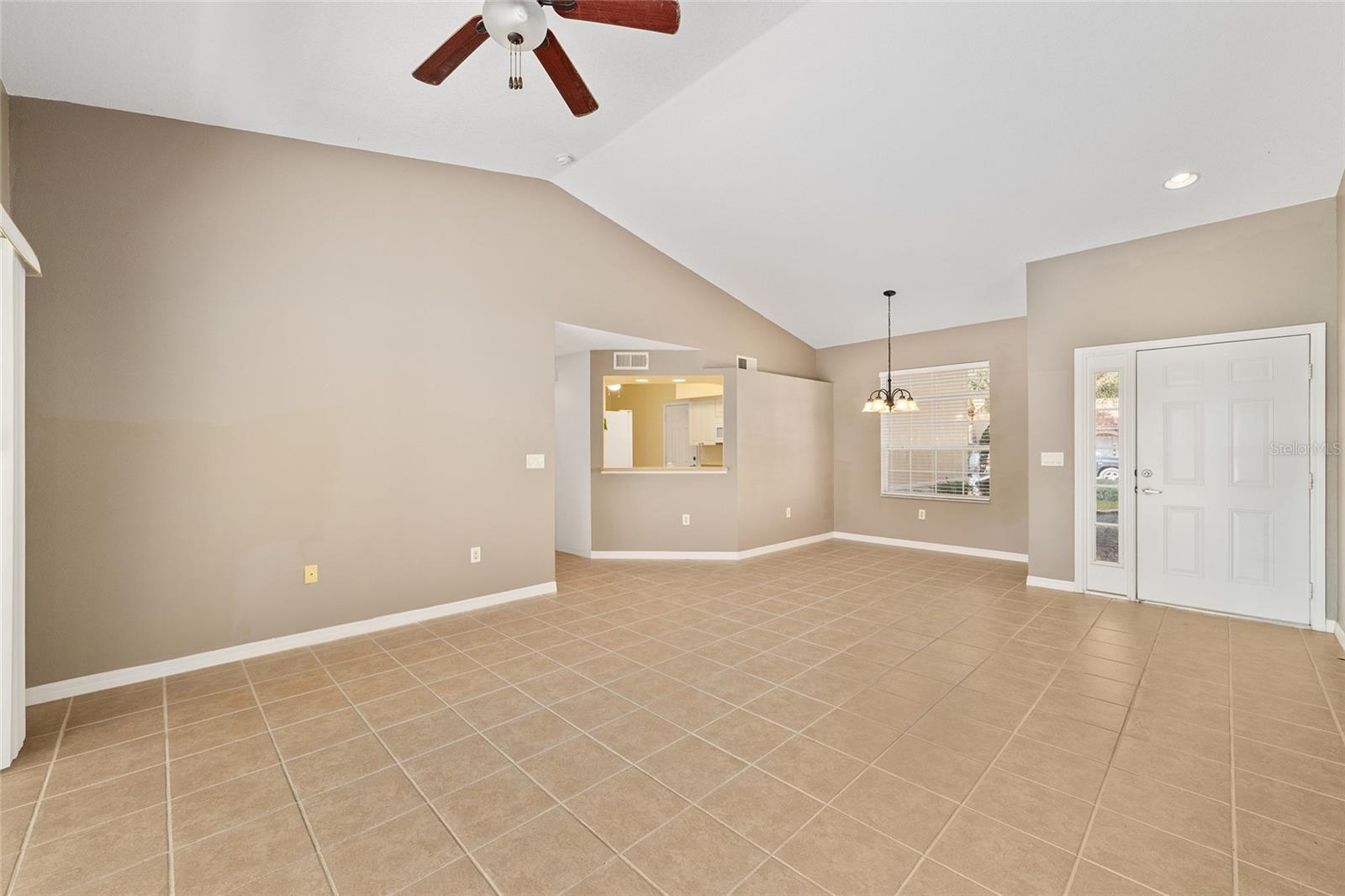 LAKESIDE LANDINGS - Residential