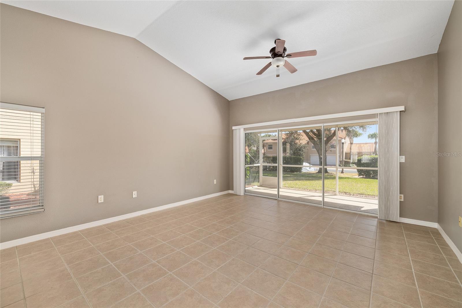 LAKESIDE LANDINGS - Residential
