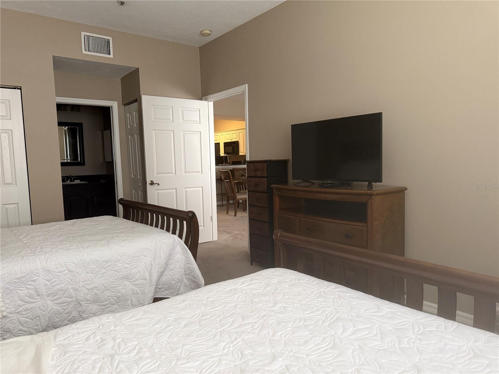 ACADEMY RESORT LODGE - Residential Lease