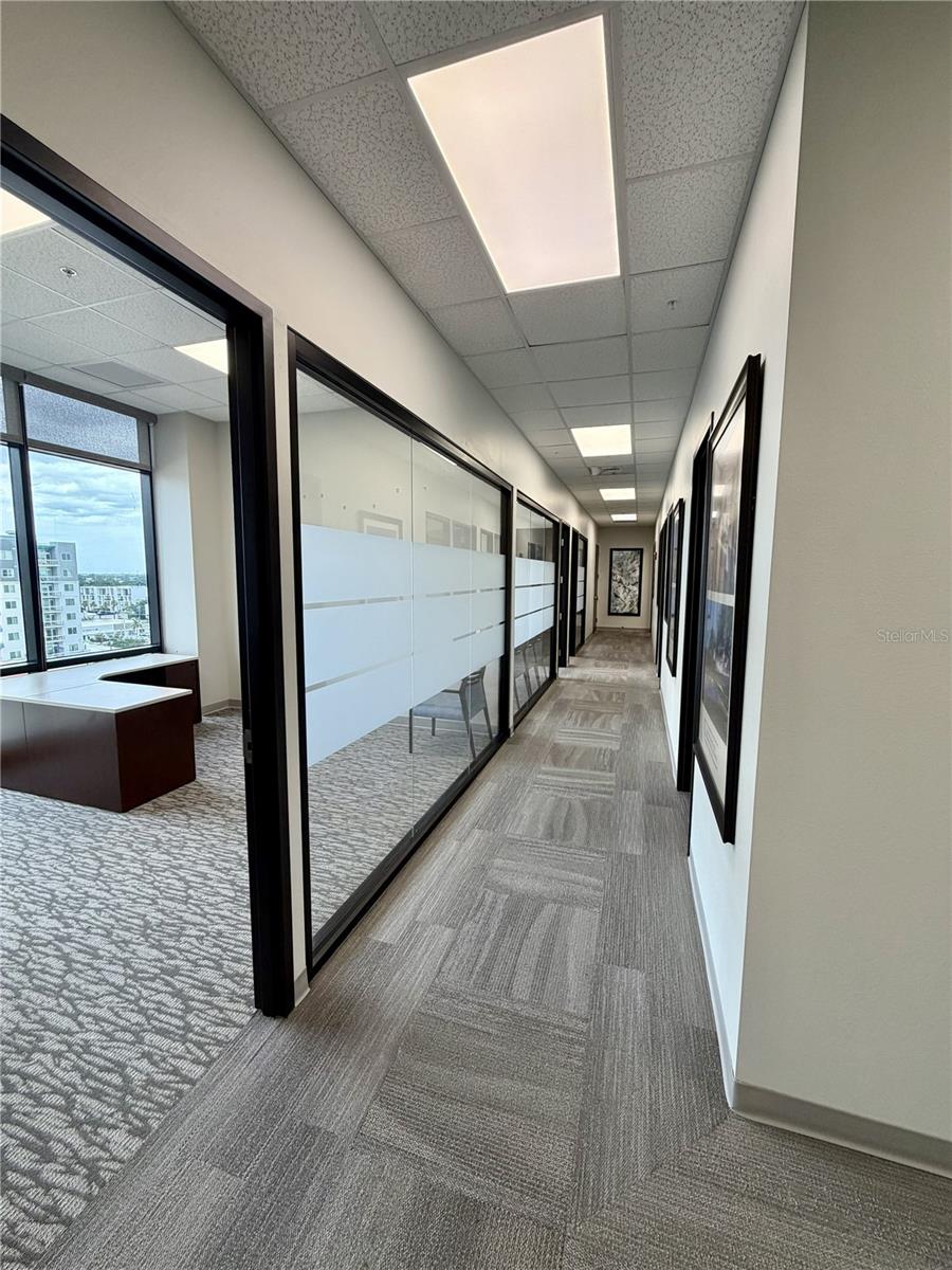 PLAZA AT 05 POINTS COMM PH 01 - Commercial Lease