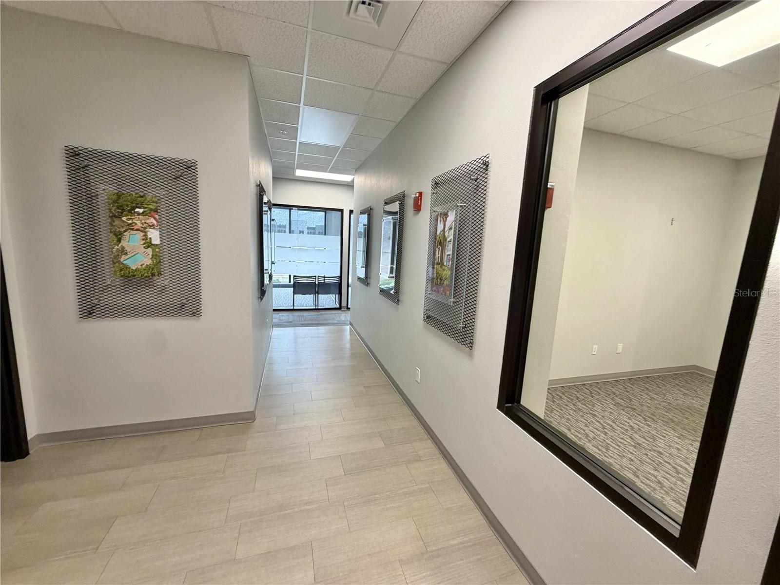 PLAZA AT 05 POINTS COMM PH 01 - Commercial Lease
