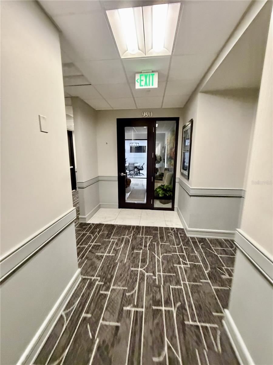 PLAZA AT 05 POINTS COMM PH 01 - Commercial Lease