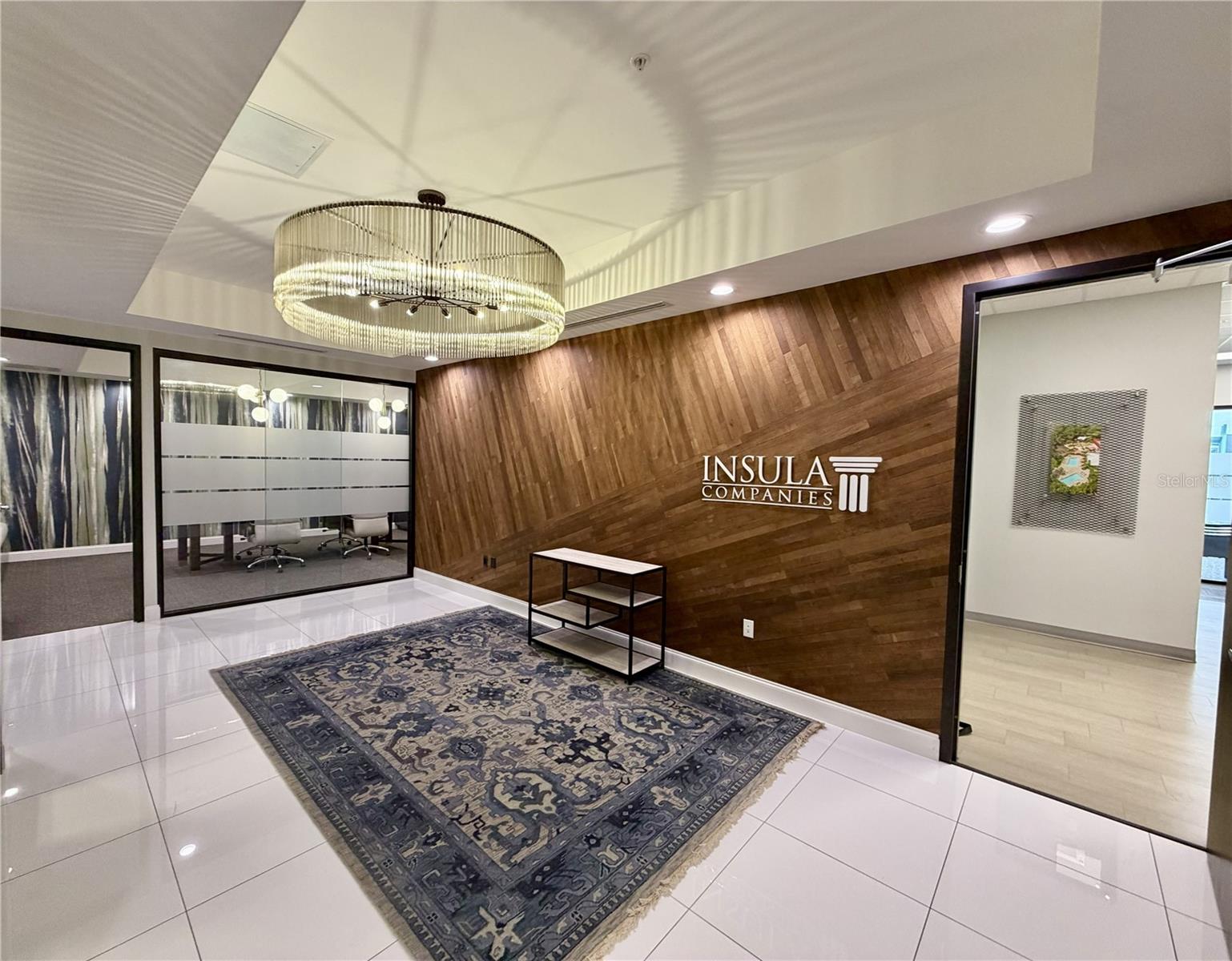 PLAZA AT 05 POINTS COMM PH 01 - Commercial Lease