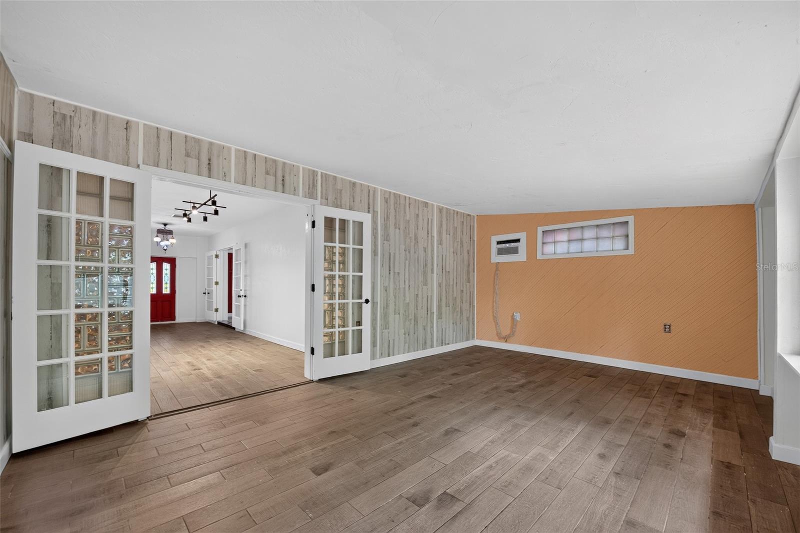 CRIBB ESTATES - Residential Lease