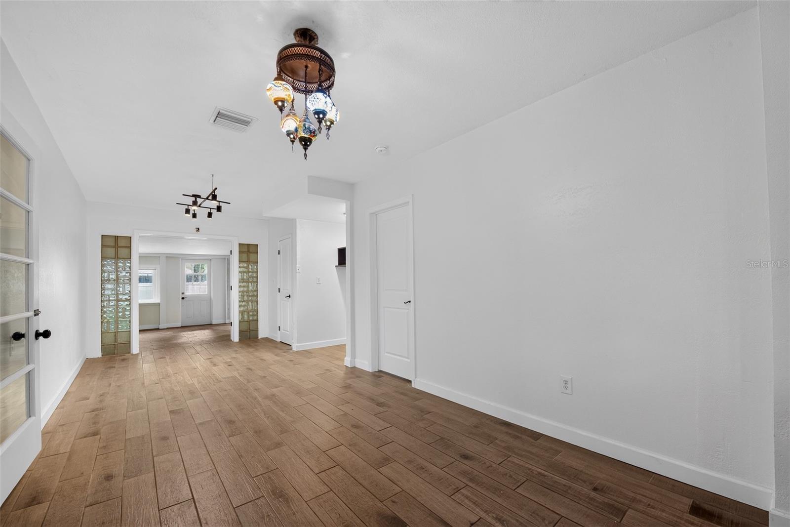 CRIBB ESTATES - Residential Lease