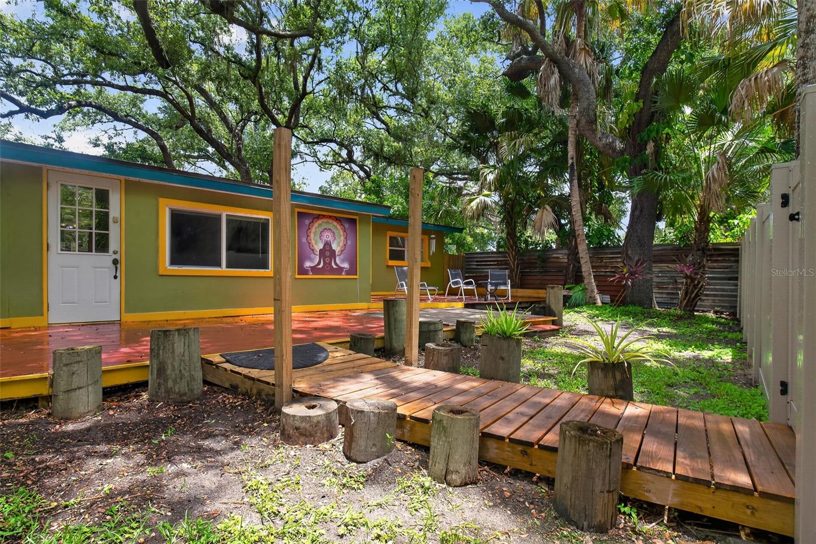CRIBB ESTATES - Residential Lease