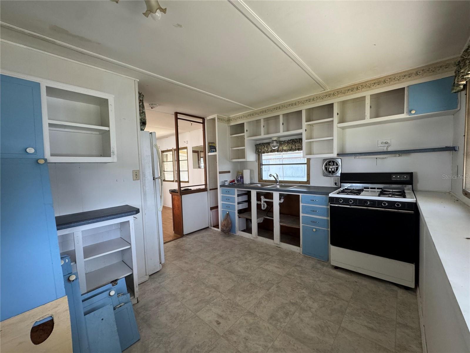 BETMAR ACRES - Residential