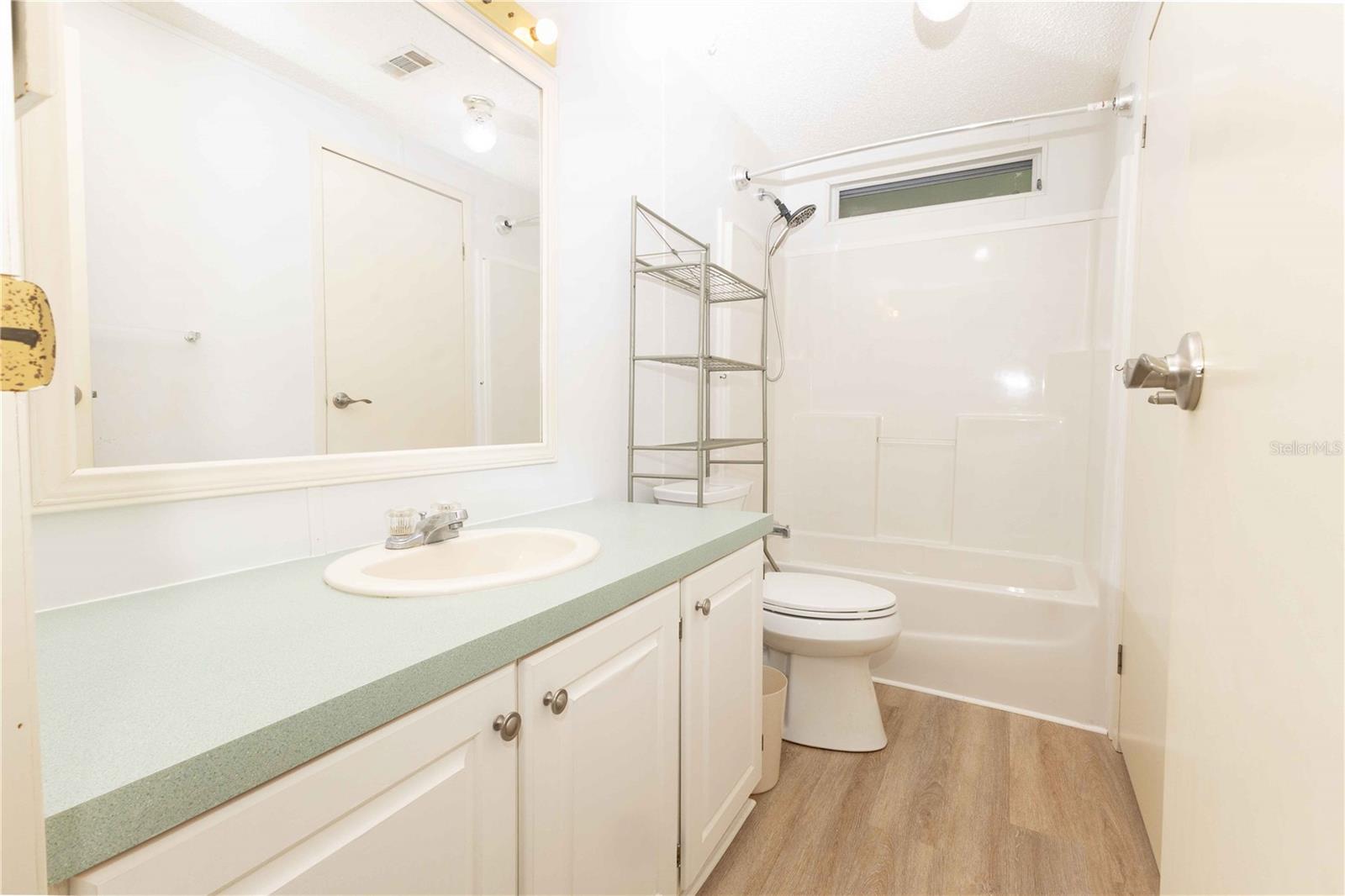 HERITAGE WOOD N LAKES ESTATES - Residential