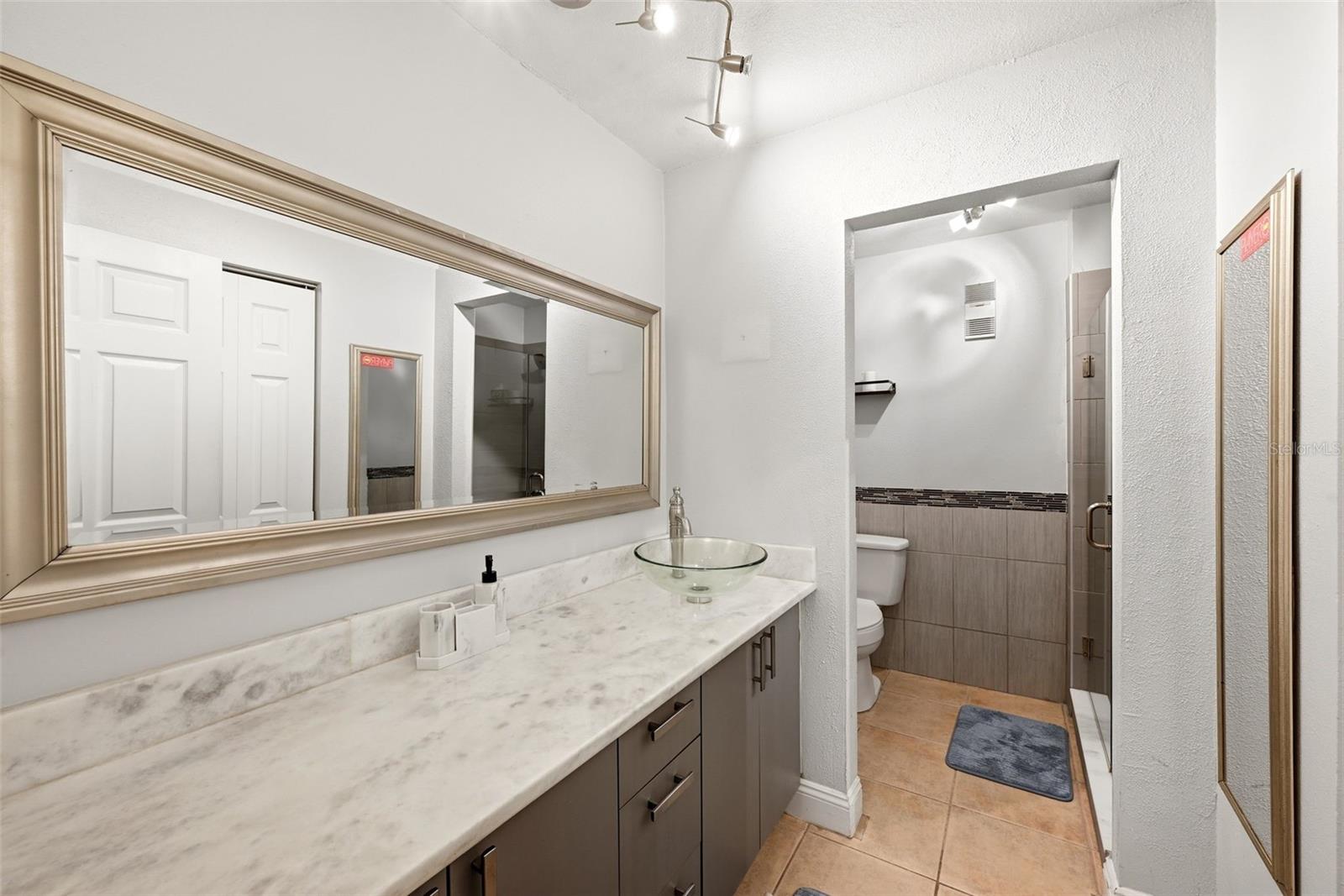GREEN BRIAR VLG TOWNHOMES - Residential Lease