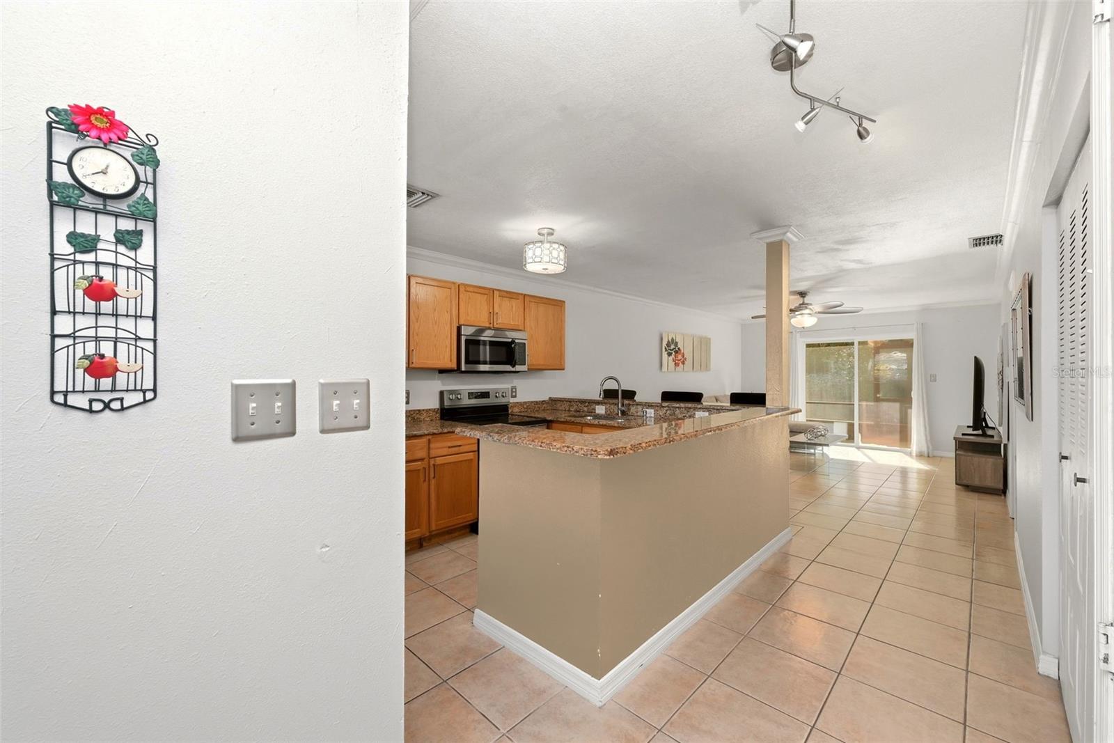 GREEN BRIAR VLG TOWNHOMES - Residential Lease