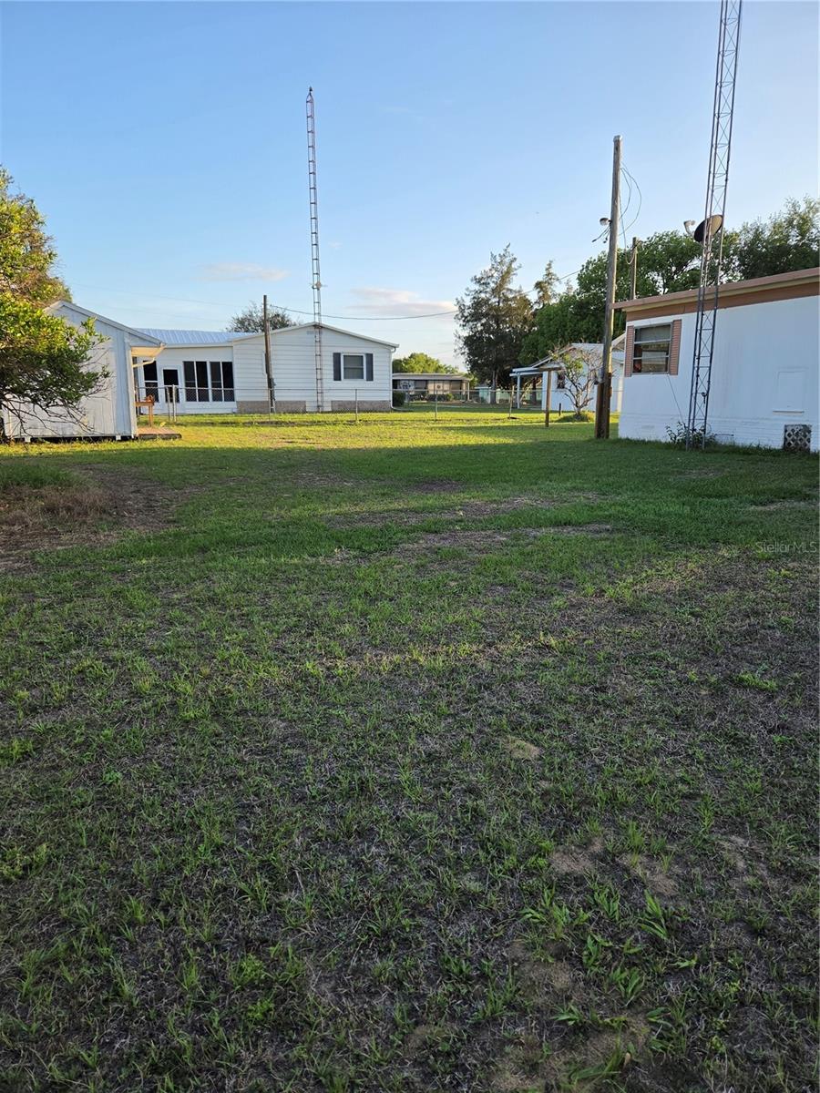 LAKE BRYANT SHORES - Residential
