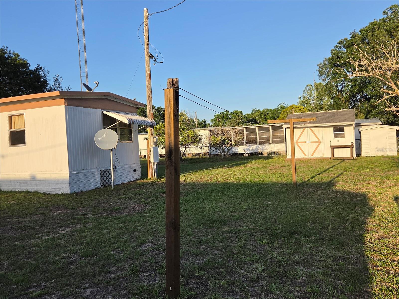 LAKE BRYANT SHORES - Residential