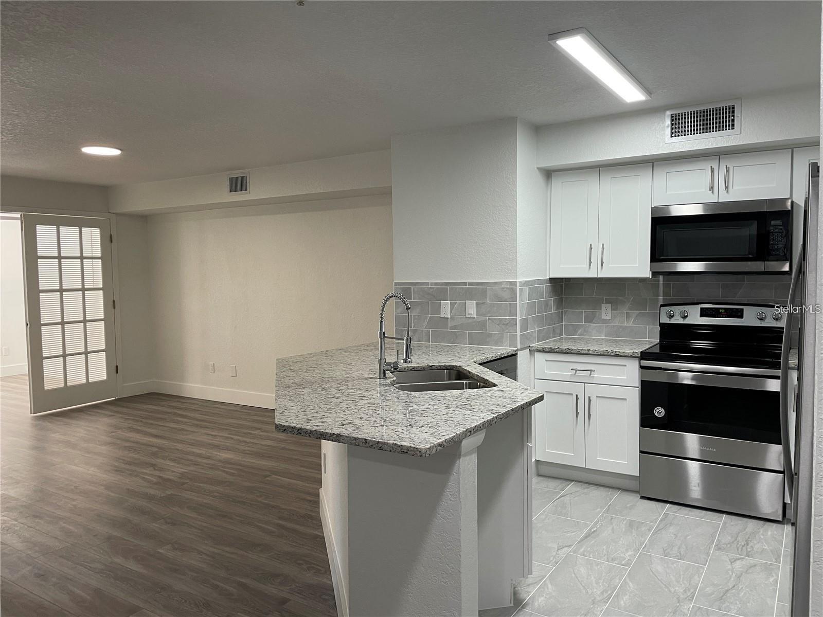 BONA VISTA CONDO - Residential Lease