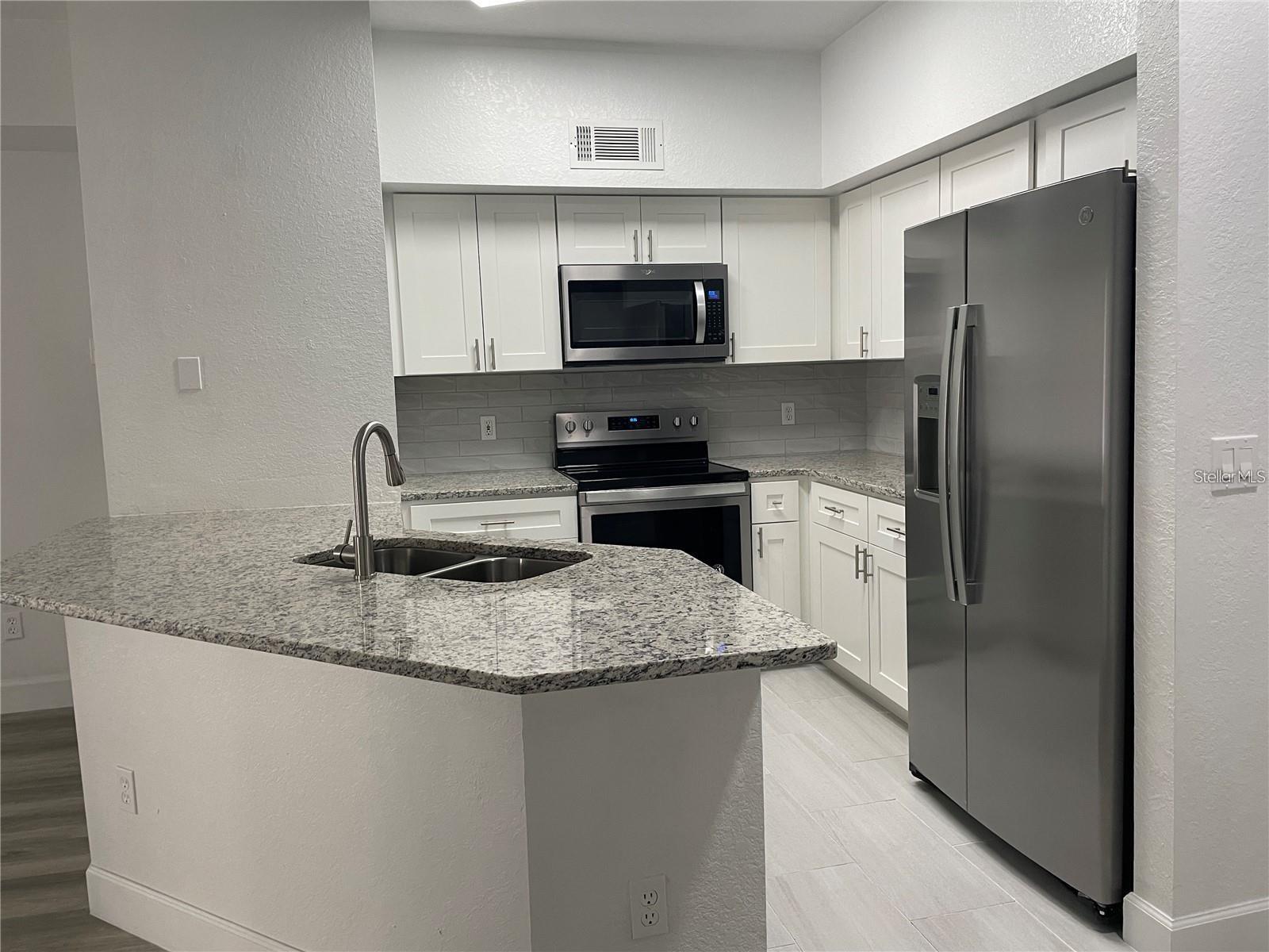 BONA VISTA CONDO - Residential Lease