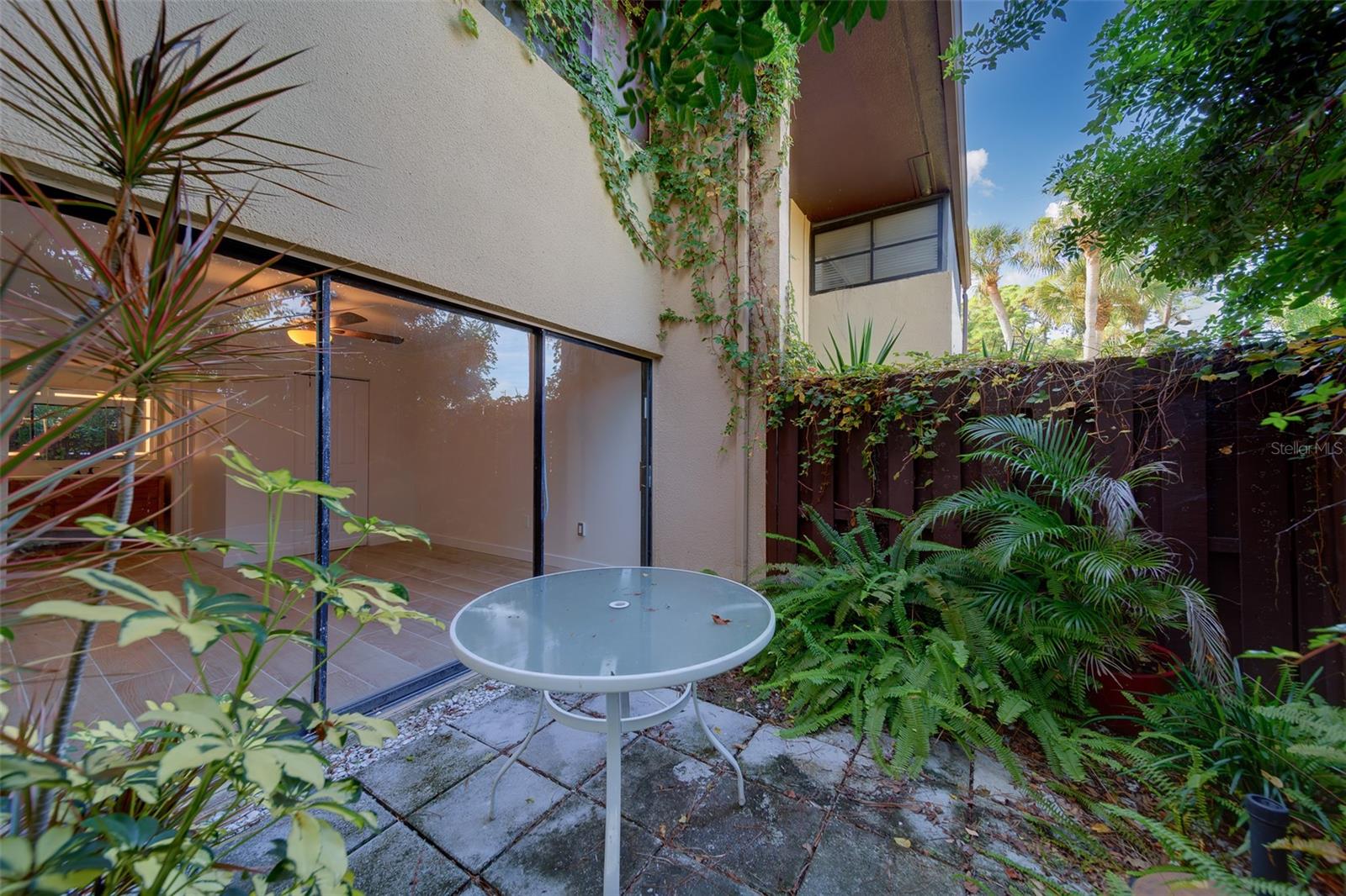 VILLAGE LAKE CONDO - Residential Lease