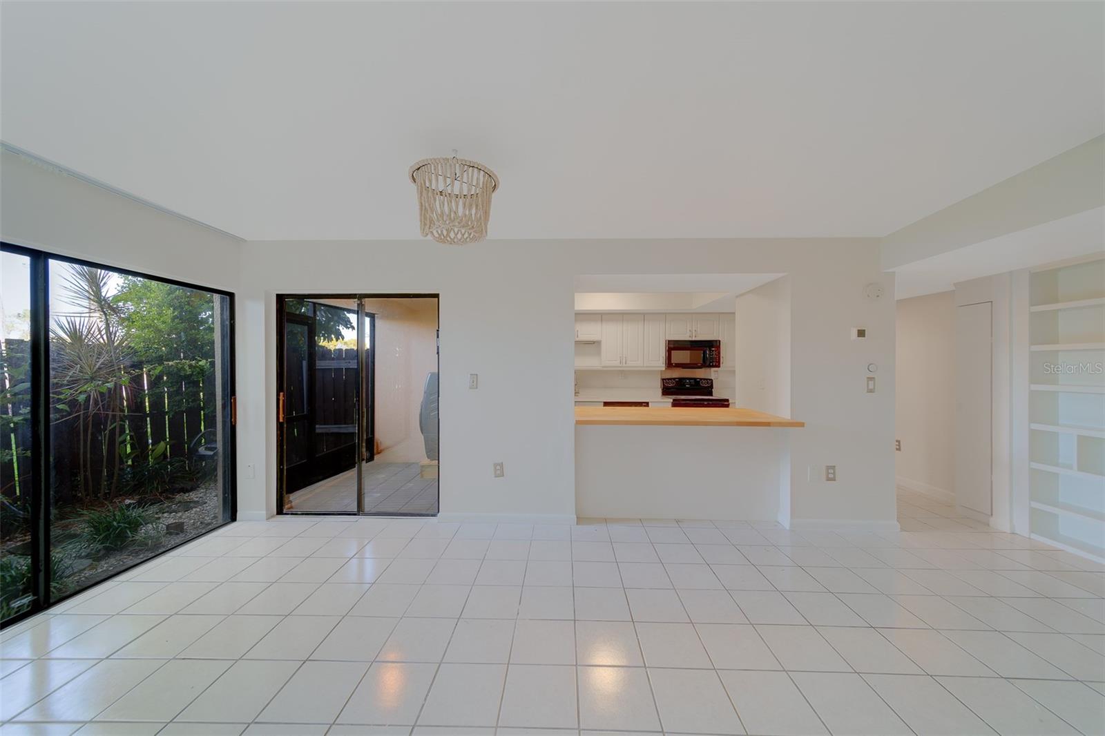 VILLAGE LAKE CONDO - Residential Lease