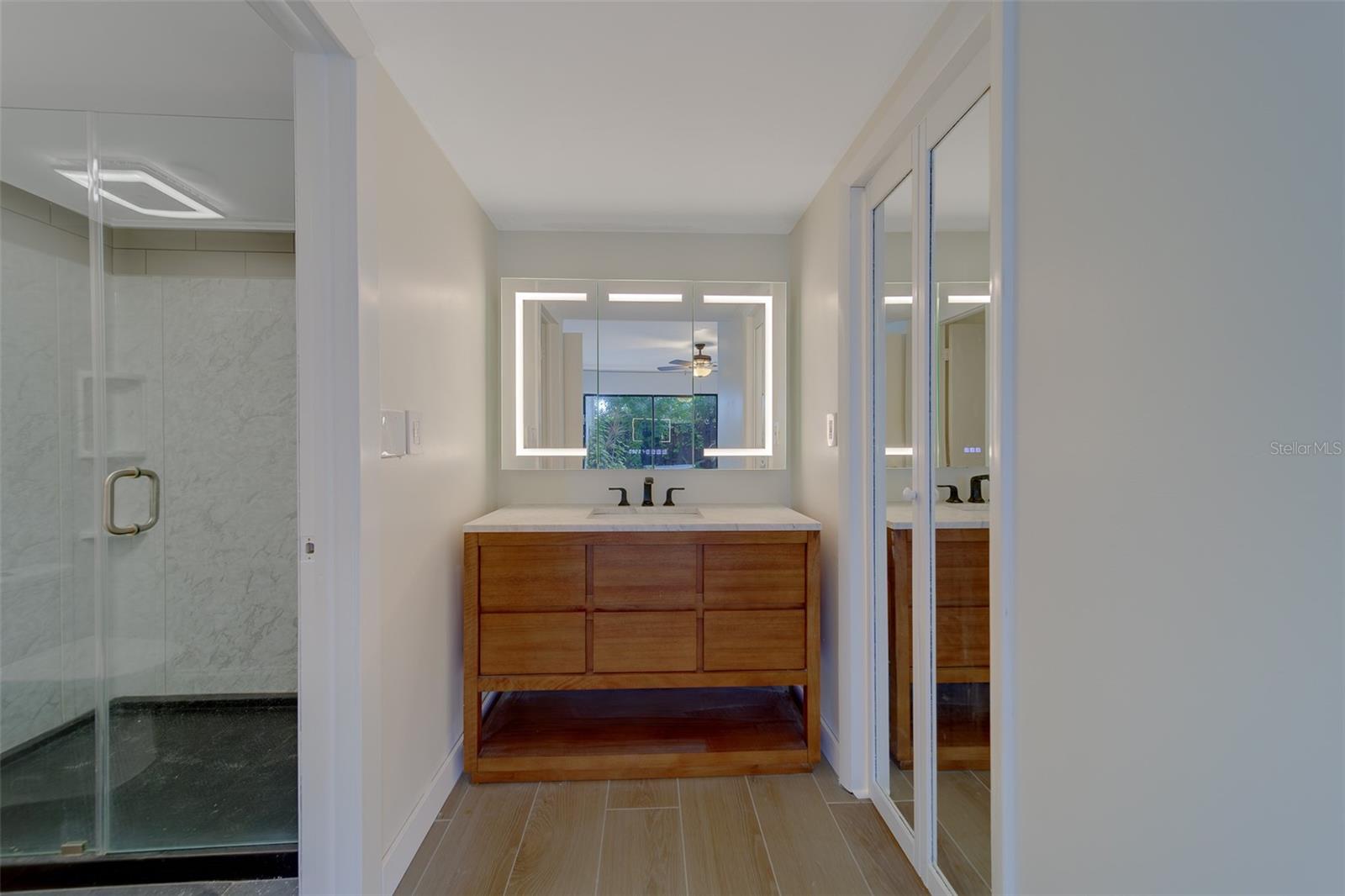 VILLAGE LAKE CONDO - Residential Lease