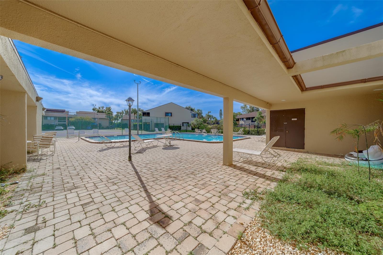 VILLAGE LAKE CONDO - Residential Lease