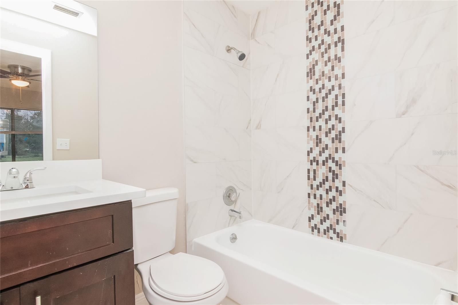 PALM LAKES ESTATES - Residential Lease