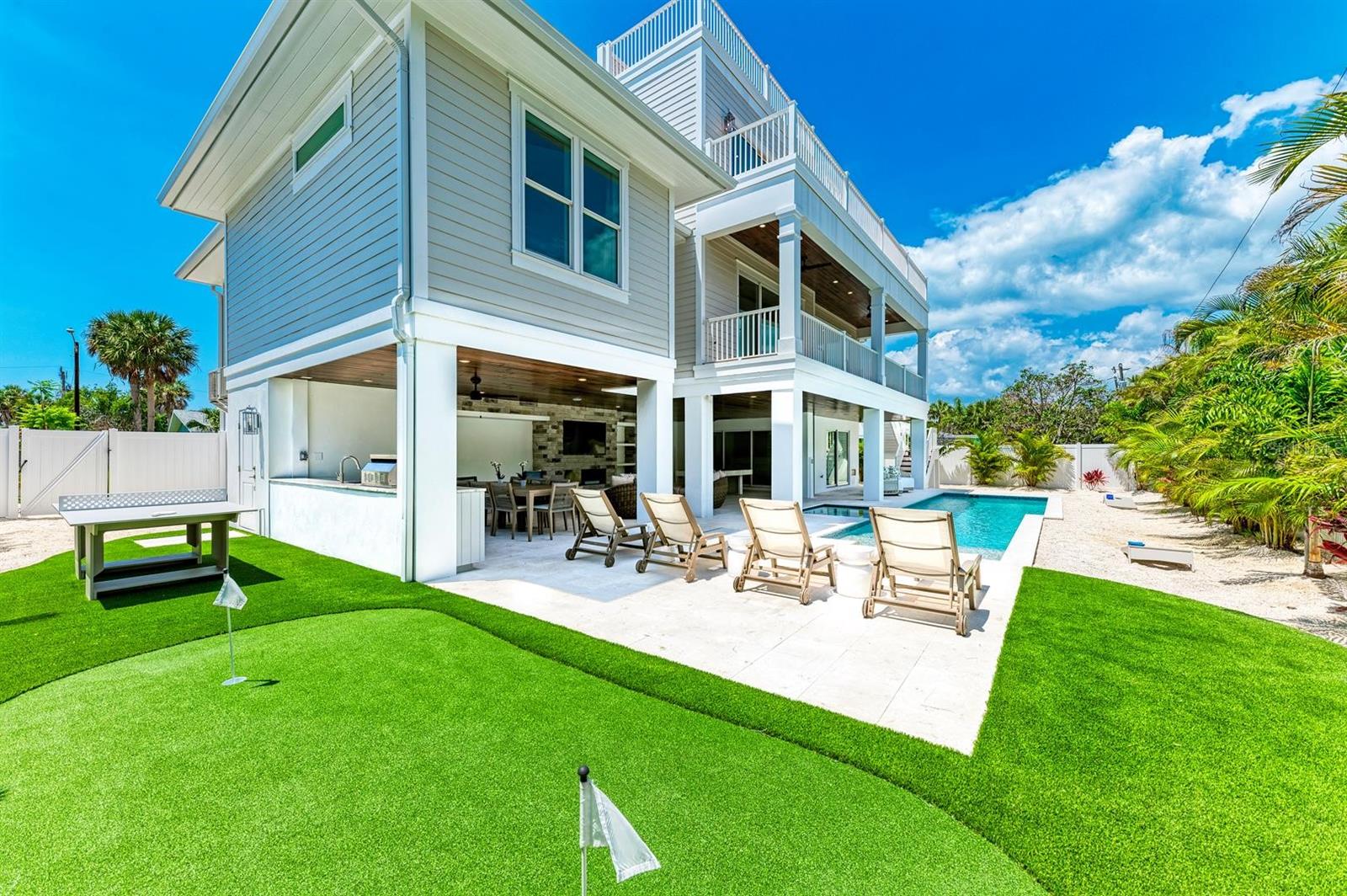 HOLMES BEACH 31ST UNIT AMD - Residential